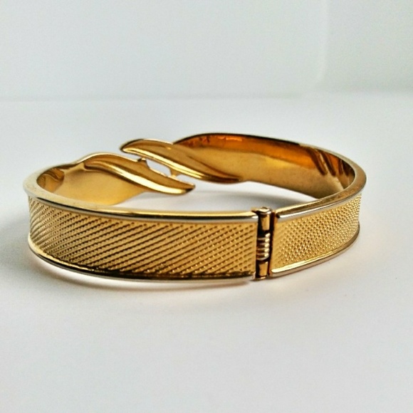 Vintage Monet Bracelet - Goldtone - Hinged - Picture 2 of 6